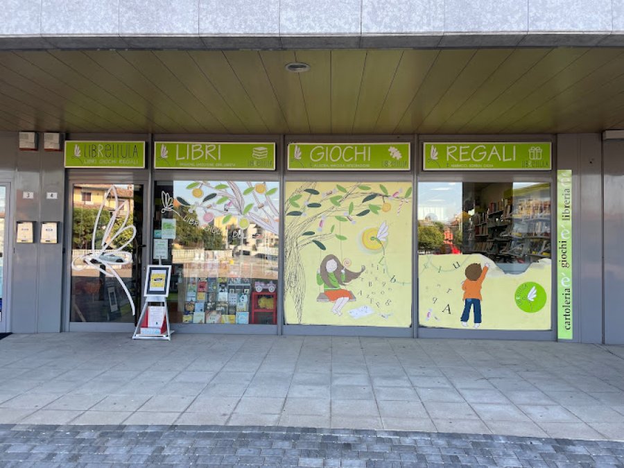 Copertina Ubik Madone