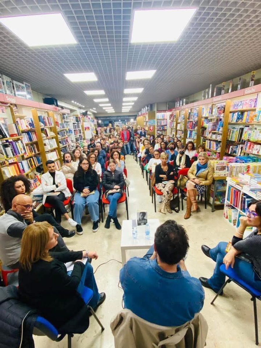 Galleria immagini Ubik