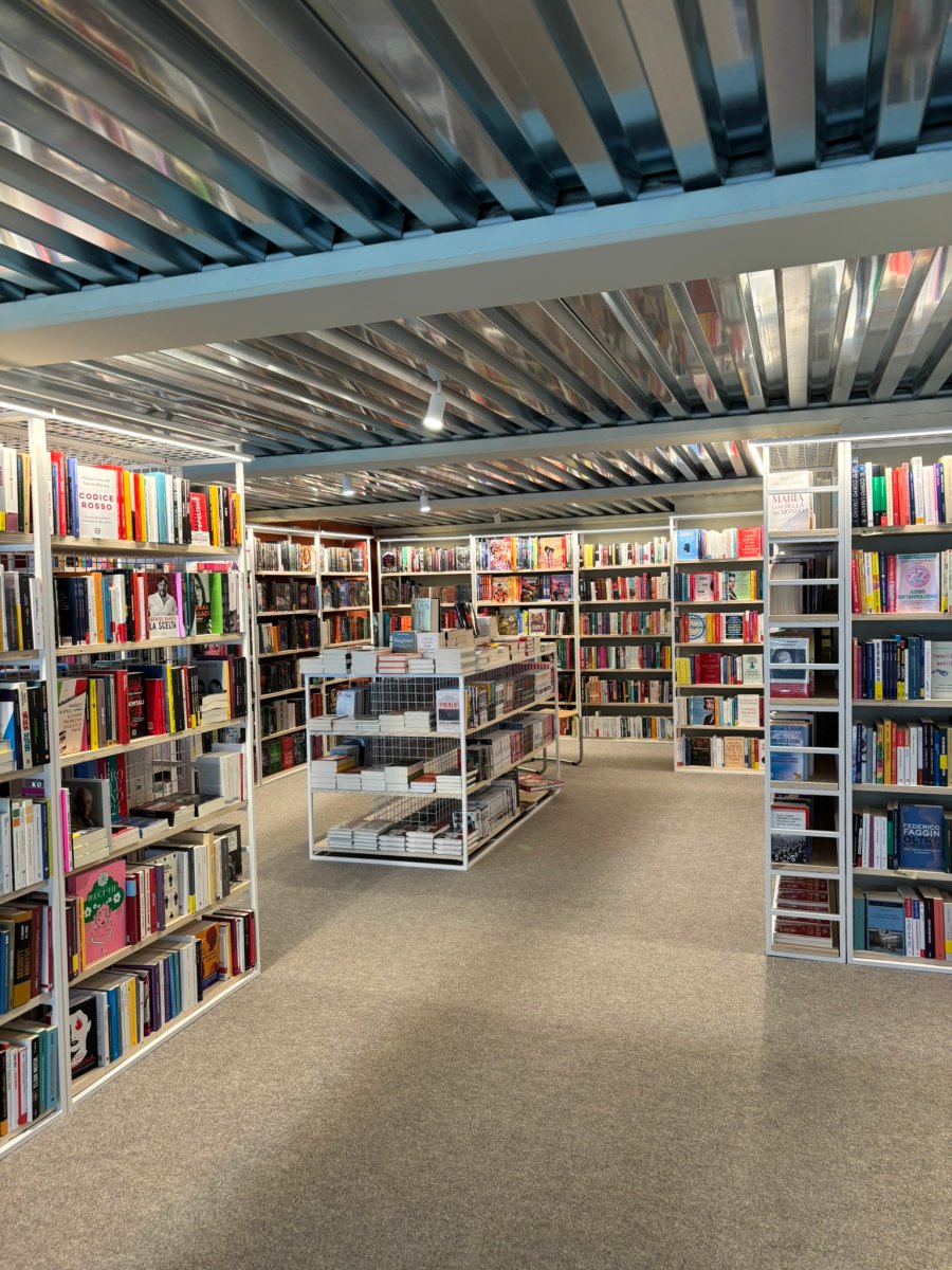 Galleria immagini Ubik