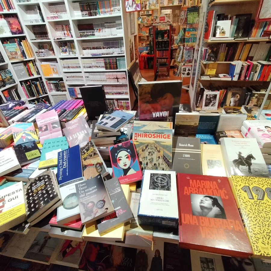 Galleria immagini Ubik