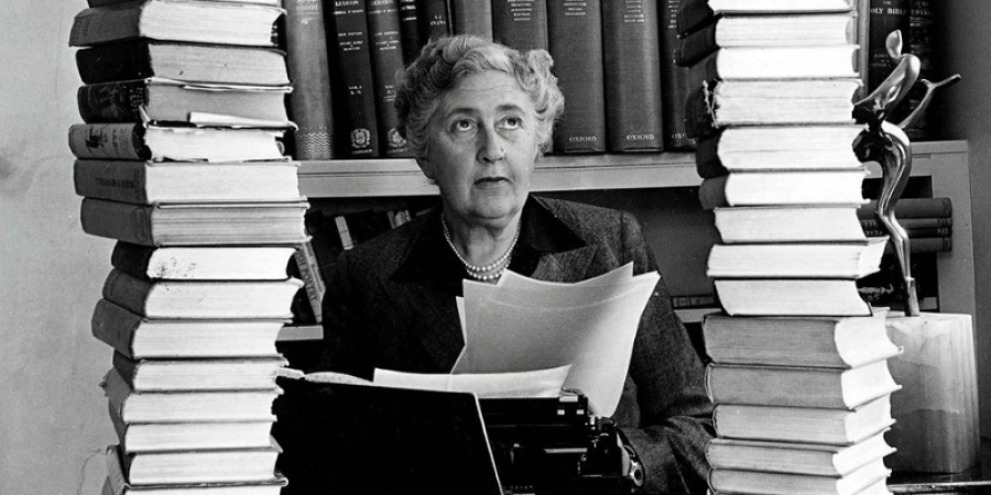 I sette quadranti di Agatha Christie: dal romanzo alla nuova serie Netflix