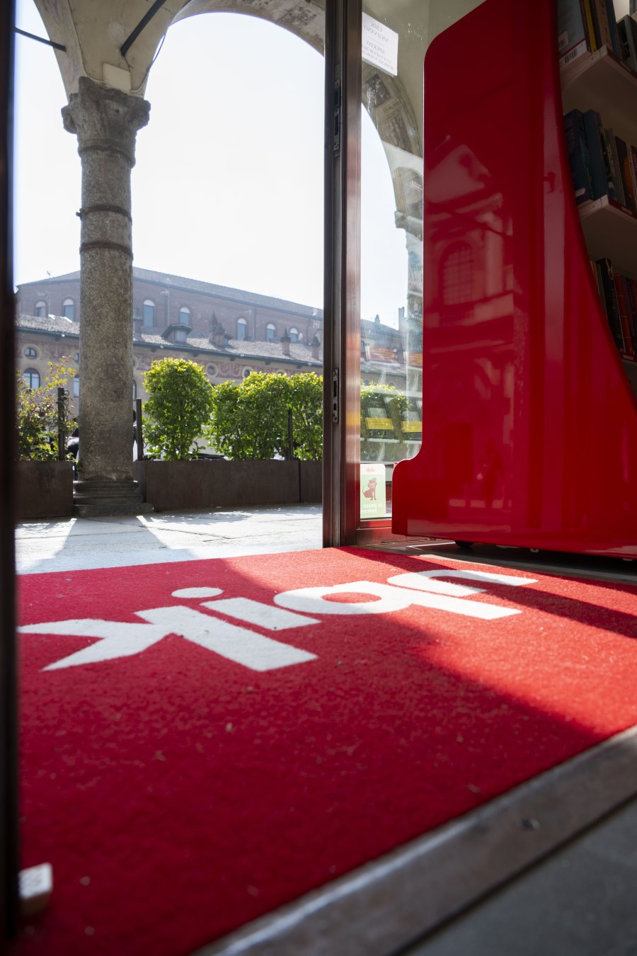 Galleria immagini Ubik