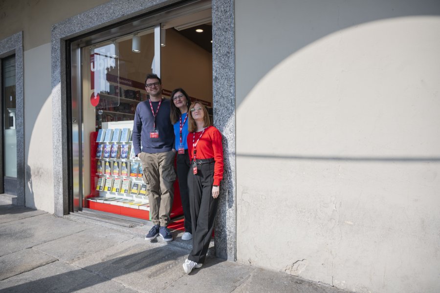 I librai della nuova libreria Ubik Vigevano: Marta, Alberto e Laura