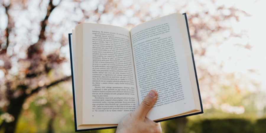 Libri da leggere in primavera: le storie perfette per la nuova stagione