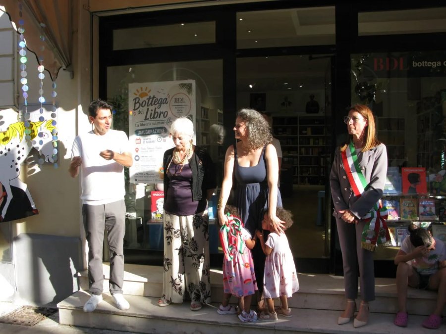 Copertina Ubik Bottega del Libro Porto Potenza Picena