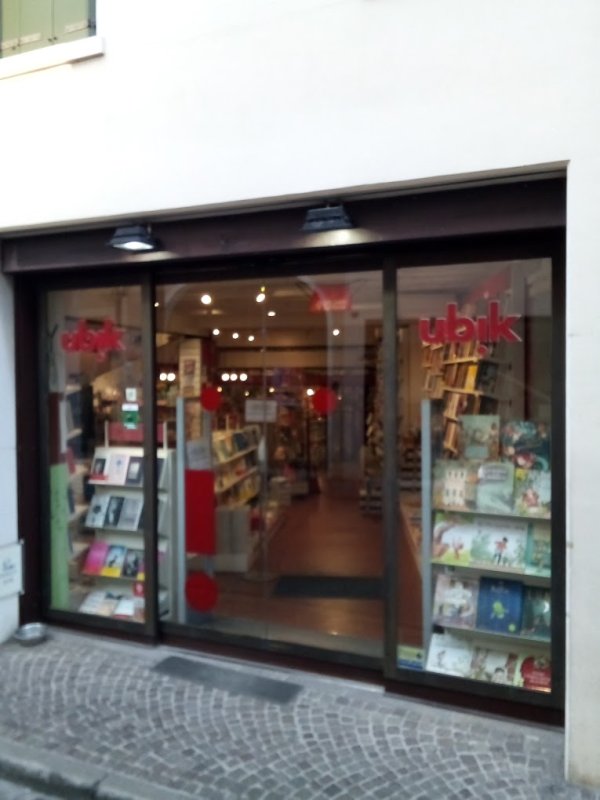 Copertina Ubik Castelfranco