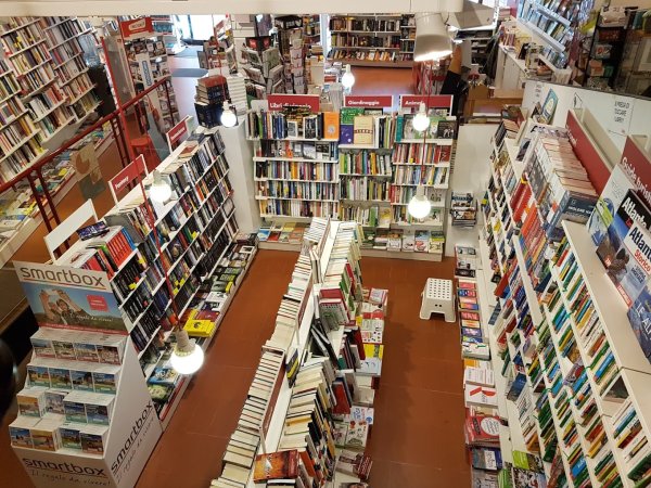 Galleria immagini Ubik