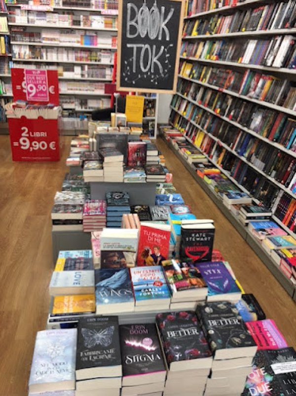 Galleria immagini Ubik