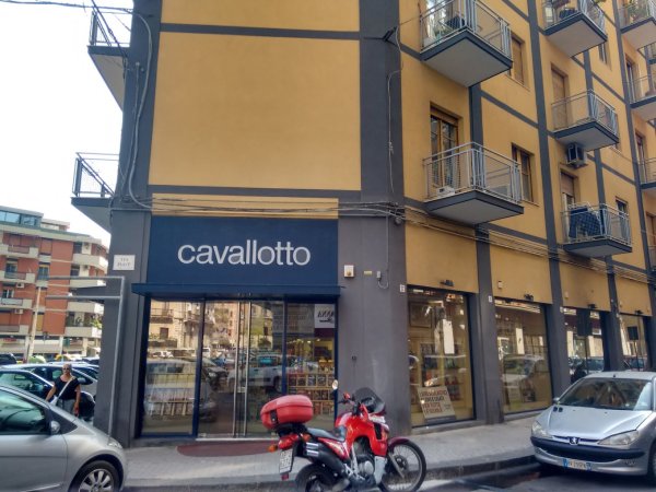 Copertina Ubik Catania Cavallotto - Viale Jonio