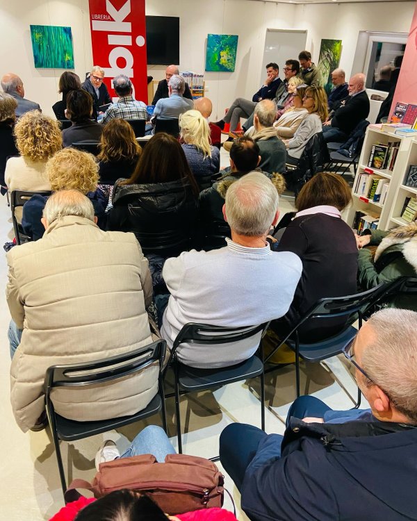 Galleria immagini Ubik