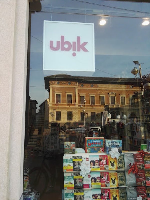Copertina Ubik Busto Arsizio