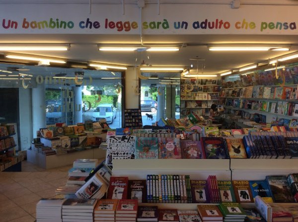 Copertina Ubik Il Giardino di Gulliver Cattolica