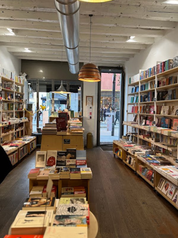 Copertina Ubik Milano Verso