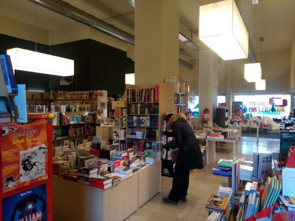 Galleria immagini Ubik