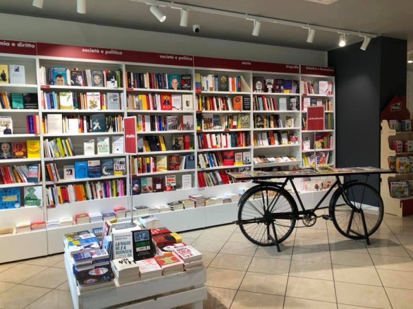 Galleria immagini Ubik