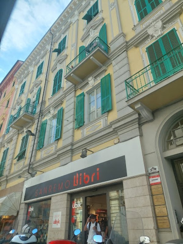 Copertina Ubik Sanremo