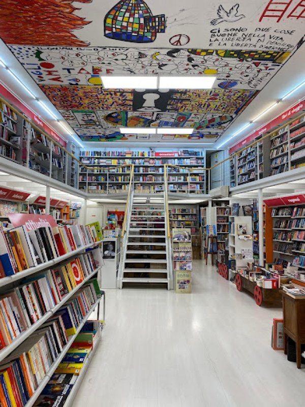 Galleria immagini Ubik