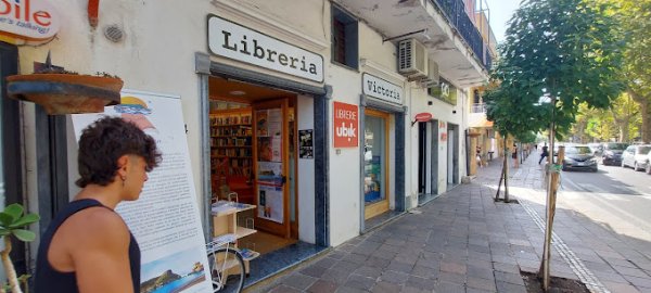 Copertina Ubik Victoria Praia a Mare