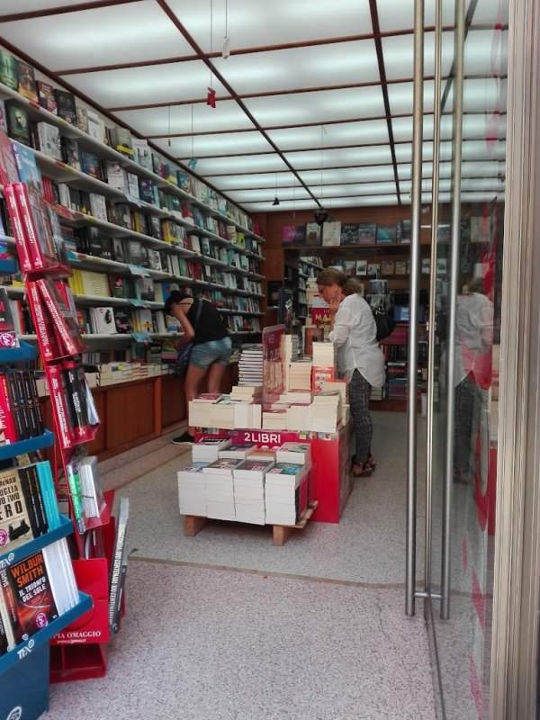 Galleria immagini Ubik