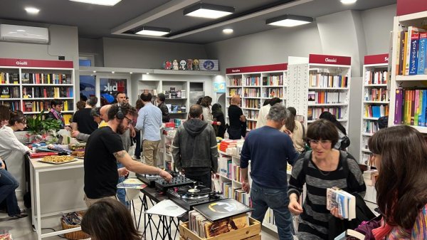 Galleria immagini Ubik