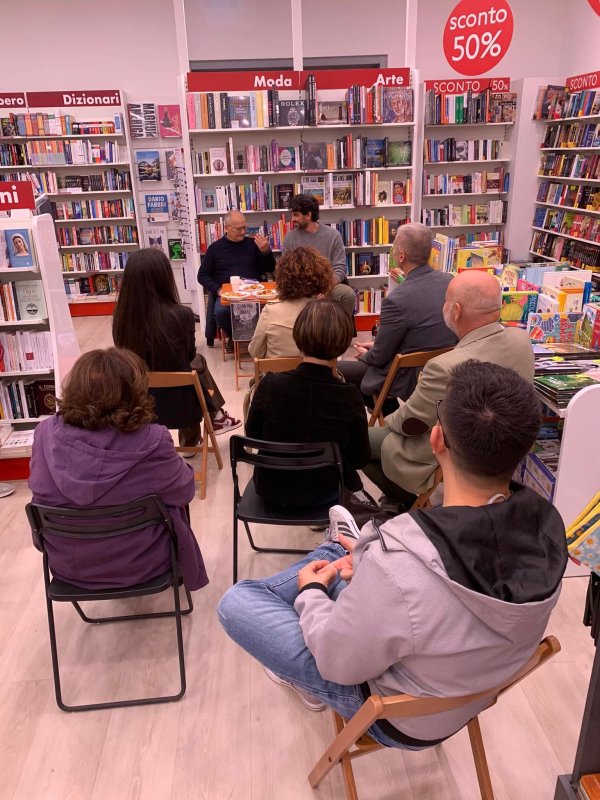 Galleria immagini Ubik