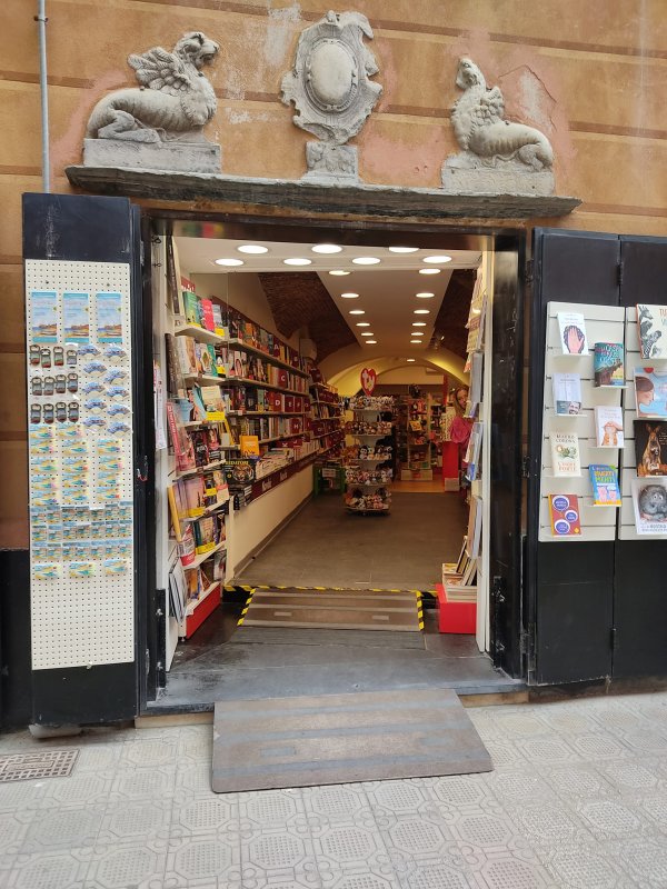 Copertina Ubik Sestri Levante