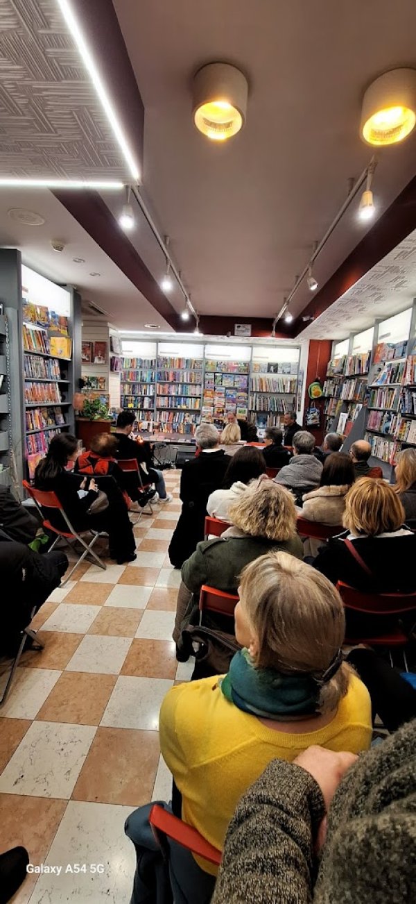 Galleria immagini Ubik