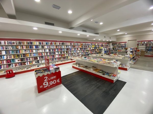 Galleria immagini Ubik