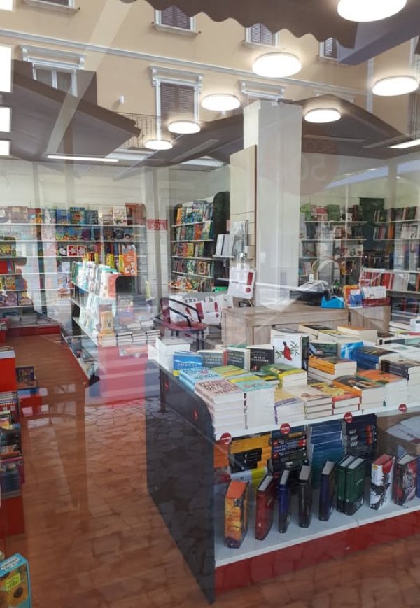 Galleria immagini Ubik