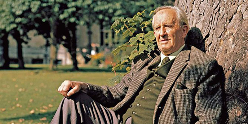 J. R. R. Tolkien, il maestro dell’epica fantastica cinquant’anni dopo J. R. R. Tolkien, il maestro dell’epica fantastica cinquant’anni dopo